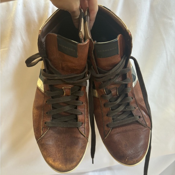 Burberry Mens High Top Sneaker - Picture 6 of 13